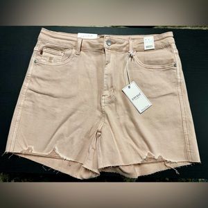 NWT Judy Blue light pink shorts size XL